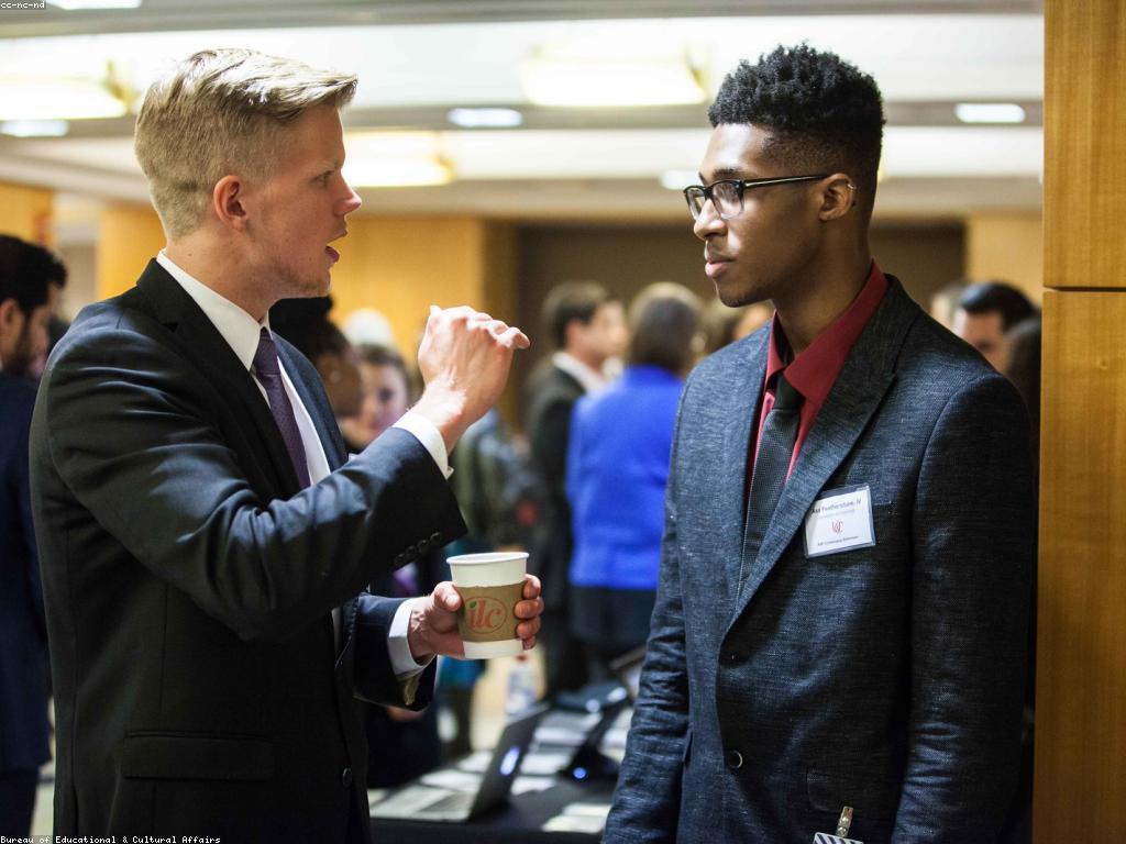 សិល្បៈនៃការលេងច្នៃប្រឌិត